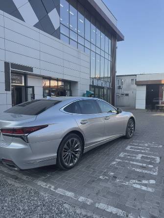 Lexus LS V 350 3.5 AT