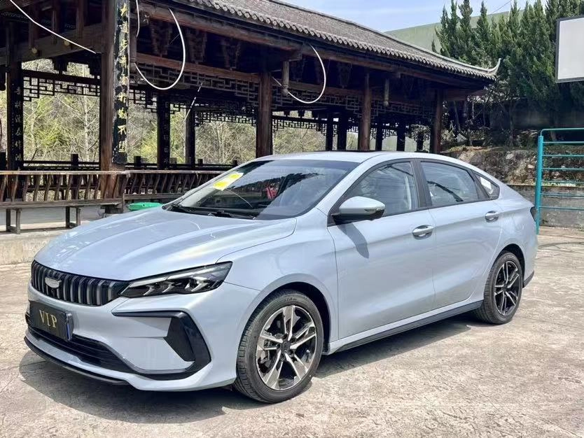 Открыть фото Geely Binrui I Рестайлинг 1.4 CVT