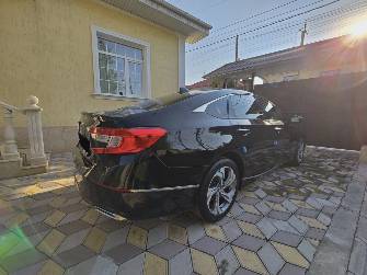 Honda Accord X 1.5 CVT