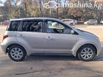 Toyota Ist I 1.3 AT