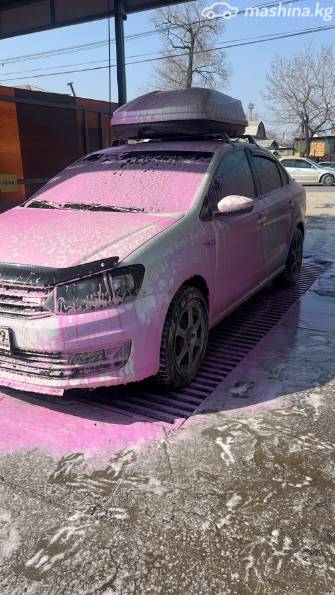 Volkswagen Polo V Рестайлинг 1.6 MT