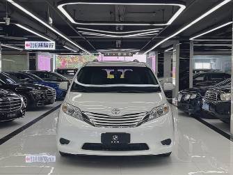 Toyota Sienna III Рестайлинг 3.5 AT