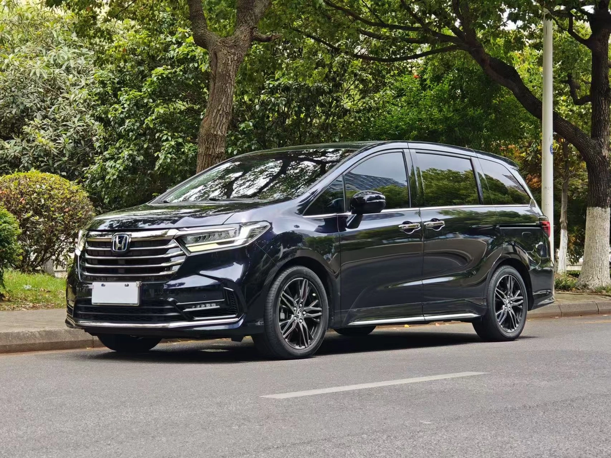 Honda Odyssey V Рестайлинг 2 2.0hyb CVT