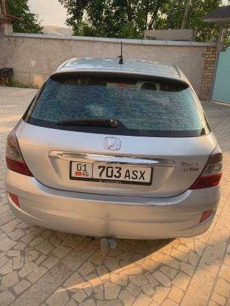 Honda Civic VII Рестайлинг 1.6 AT