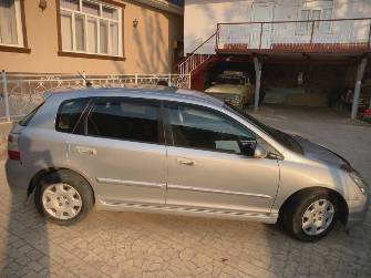 Honda Civic VII Рестайлинг 1.6 AT