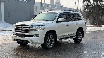 Toyota Land Cruiser 200 Series Рестайлинг 2 4.5d AT 4WD