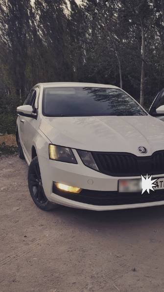 Skoda Octavia III (A7) 1.6 AT