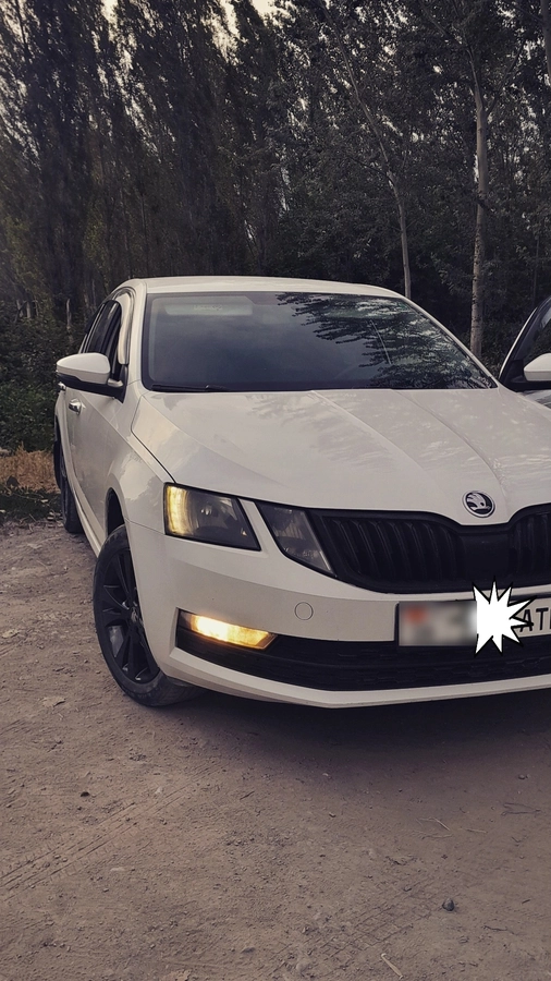 Skoda Octavia III (A7) 1.6 AT