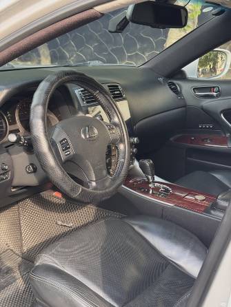 Lexus IS II 250 2.5 AT