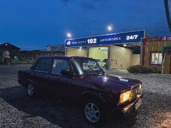 ВАЗ (Lada) 2107 21074 1.6 MT