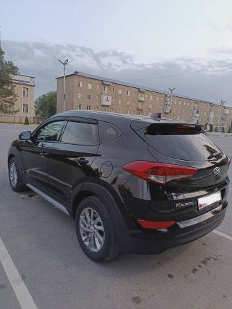 Hyundai Tucson III 2.0 AT 4WD