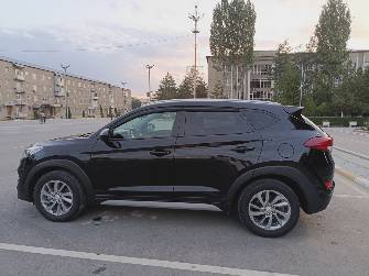 Hyundai Tucson III 2.0 AT 4WD