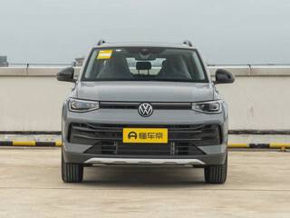 Volkswagen Tharu XR 1.5 AT