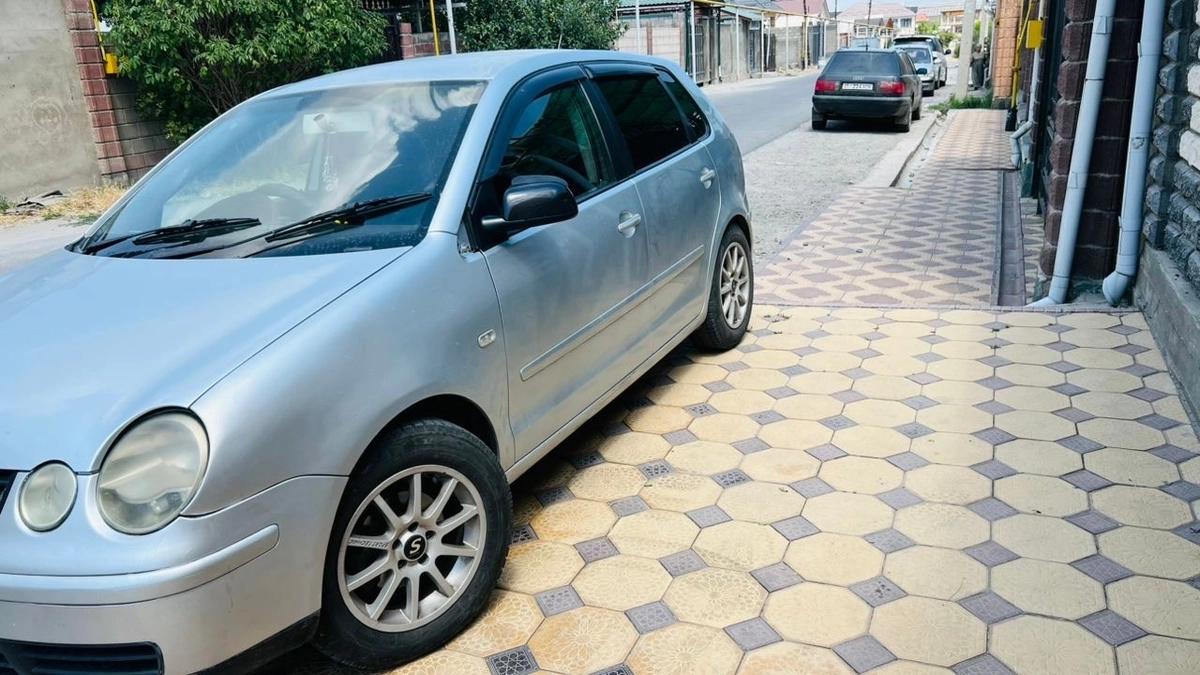 Открыть фото Volkswagen Polo IV 1.4 AT