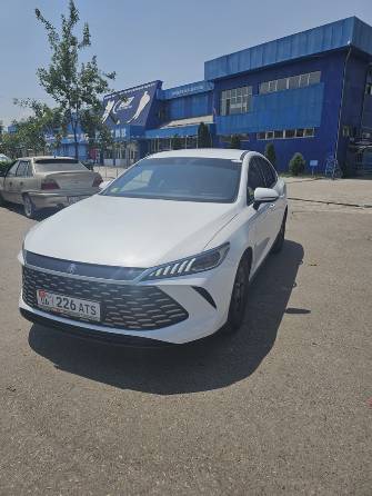 BYD Qin III DM-i 1.5hyb CVT