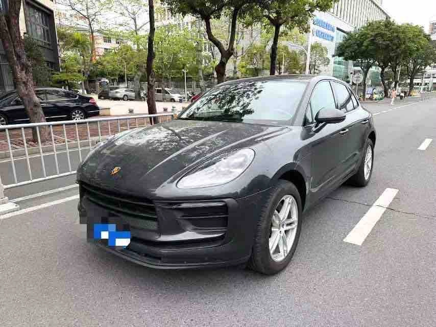 Открыть фото Porsche Macan I Рестайлинг 2 2.0 AMT 4WD