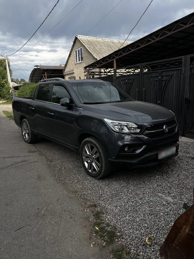 Открыть фото SsangYong Rexton Sports I Khan 2.2d AT 4WD