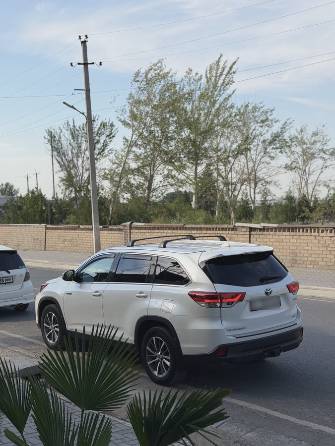 Toyota Highlander III (U50) Рестайлинг 3.5hyb AT 4WD
