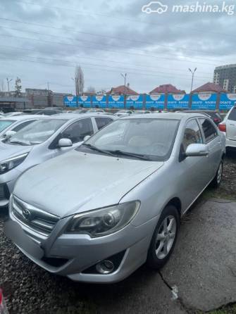 Toyota Corolla XI (E160, E170, E180) Рестайлинг 1 1.6 MT