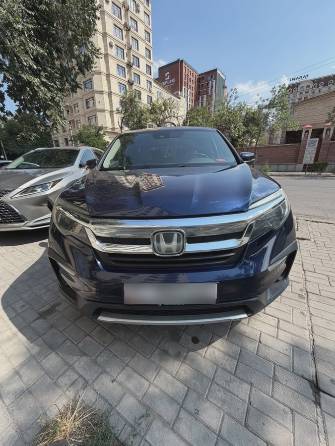 Honda Pilot III Рестайлинг 6AT 3.5 AT