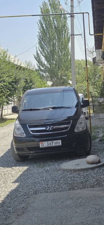 Hyundai Starex (H-1) Hyundai Starex (H-1) II 2.4 MT