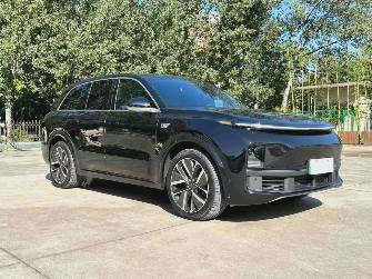 LiXiang L8 Рестайлинг 1.5hyb AT 4WD