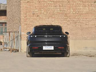 Lynk & Co Z10 95 kWh Electro AT 4WD