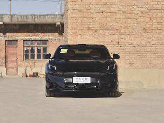 Lynk & Co Z10 95 kWh Electro AT 4WD