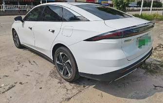Geely Galaxy L6 1.5hyb AT