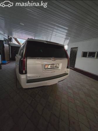 Cadillac Escalade IV 6.2 AT 4WD