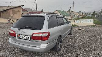 Mazda 626 V (GF) 2.0 MT