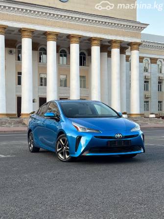Toyota Prius IV Рестайлинг (XW50) 1.8hyb AT