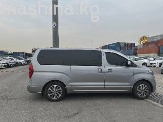 Hyundai Starex (H-1) Hyundai Starex (H-1) II Рестайлинг 2 2.5d AT