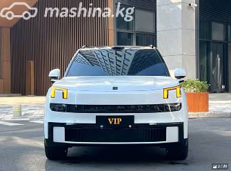 Lynk & Co 900 2.0hyb AT 4WD