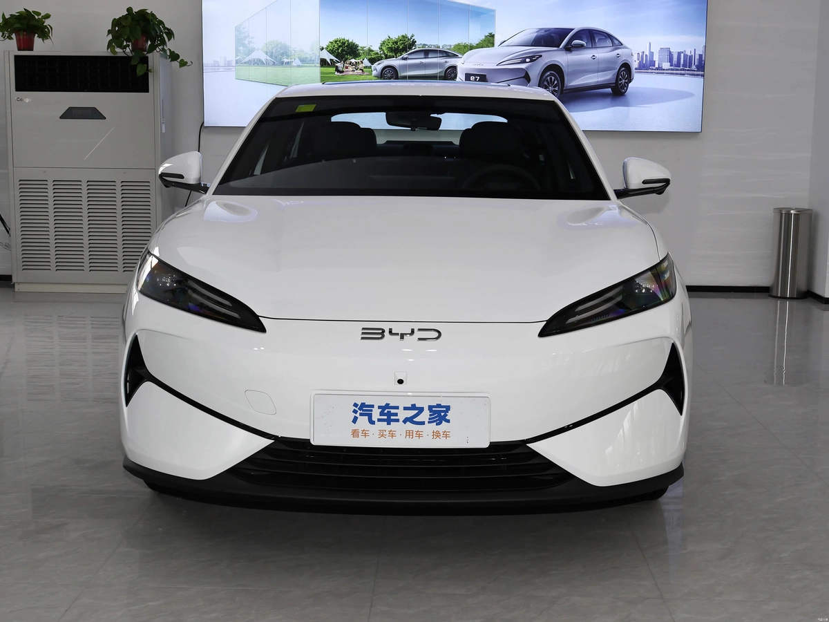 BYD E9 Electro AT