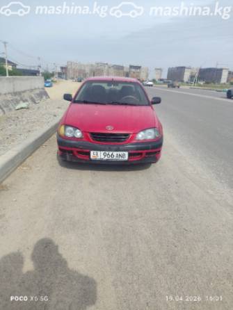 Toyota Avensis I 1.6 MT