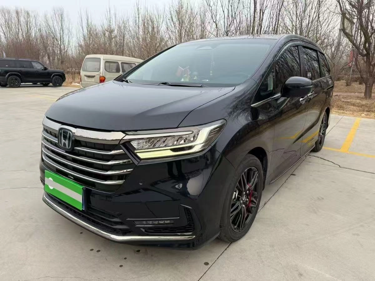 Honda Odyssey V Рестайлинг 2 2.0hyb CVT