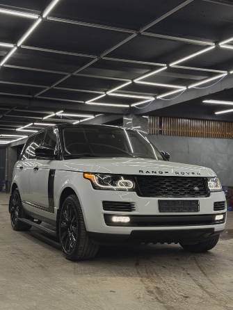 Land Rover Range Rover IV 4.4d AT 4WD