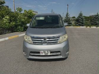 Nissan Serena IV (C26) 2.0 CVT
