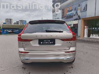 Volvo XC60 II Рестайлинг 2.0 AT