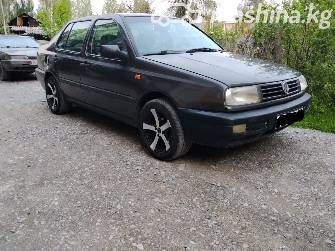 Volkswagen Vento 1.8 MT