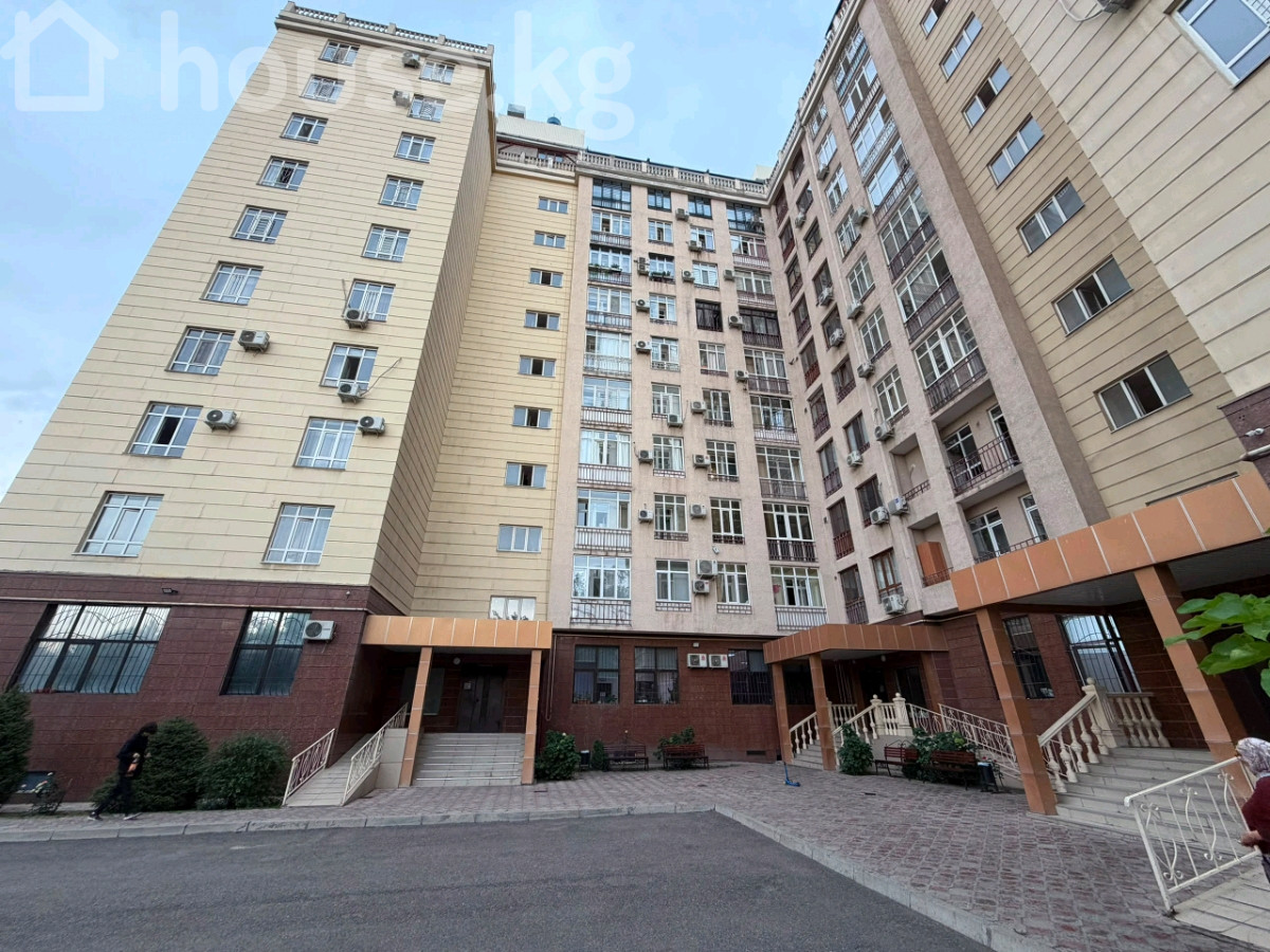 Открыть фото 3-комн. кв., 100 м2