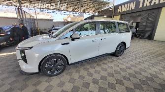 Maxus MIFA 9 90 kWh Electro AT