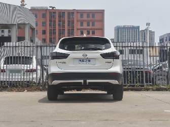 Nissan Qashqai II Рестайлинг 2 2.0 CVT
