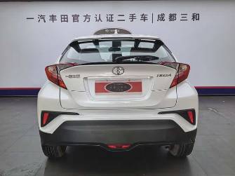 Toyota Izoa I Рестайлинг 2.0 CVT