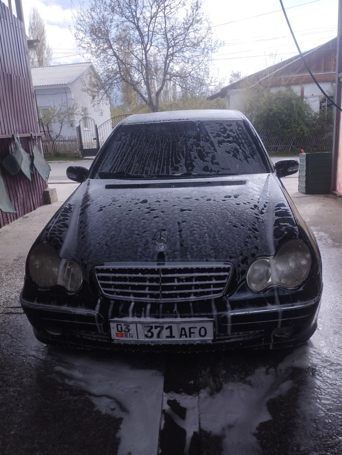 Mercedes-Benz C-Класс II (W203) 200 2.0 MT