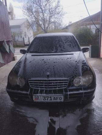 Mercedes-Benz C-Класс II (W203) 200 2.0 MT