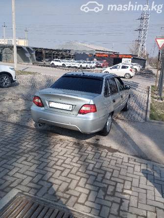 Daewoo Nexia I Рестайлинг 1.5 MT