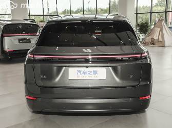 LiXiang L7 Рестайлинг 1.5hyb AT 4WD