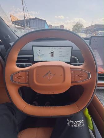 Dongfeng eπ 008 82.28 kWh 1.5hyb AT 4WD